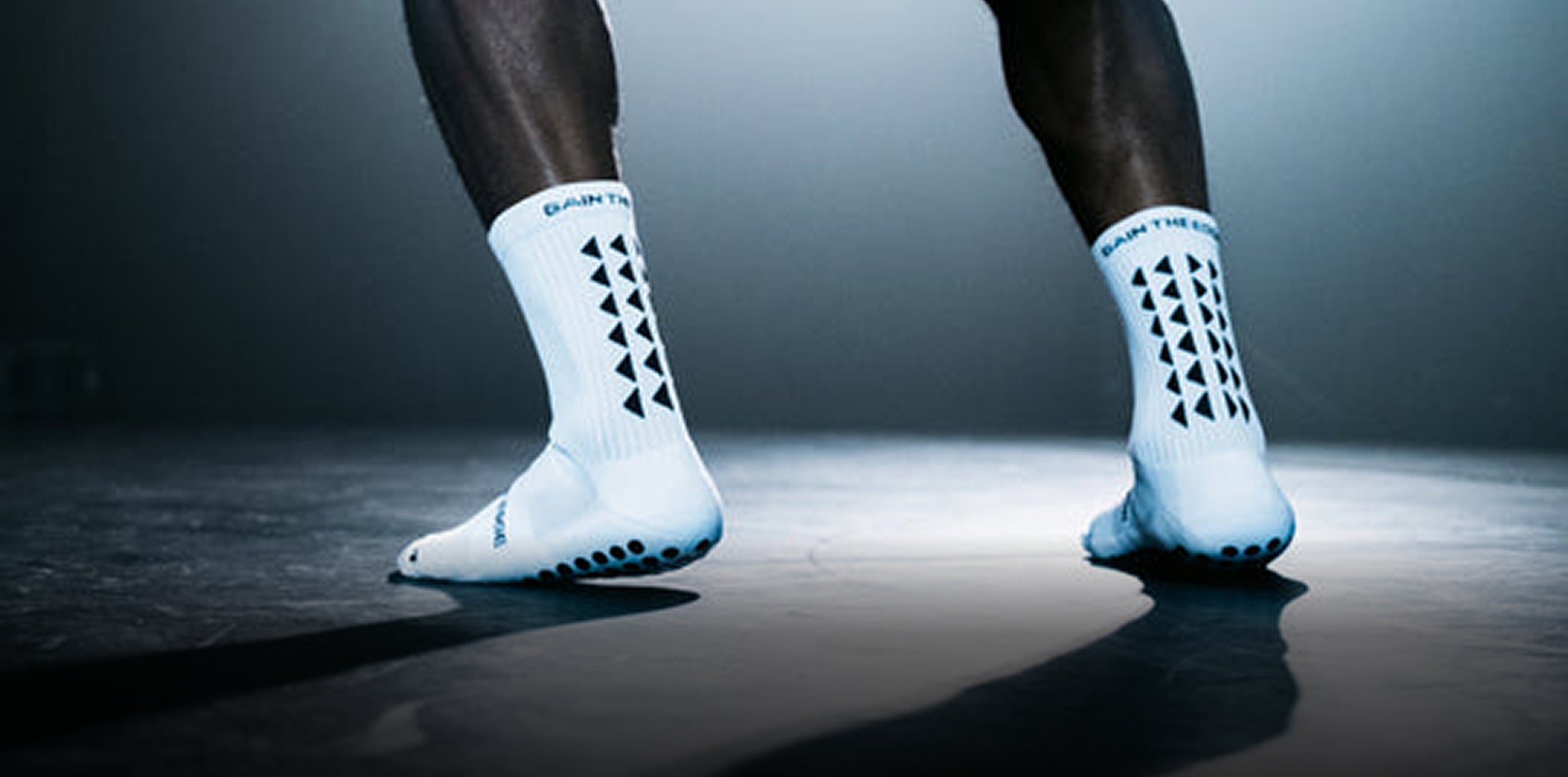 <strong>GRIP SOCKS</strong>